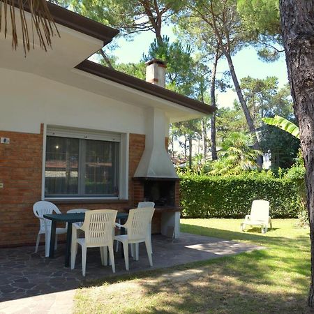 Villa A Lignano Con 2 Camere E Giardino Lignano Sabbiadoro Ngoại thất bức ảnh