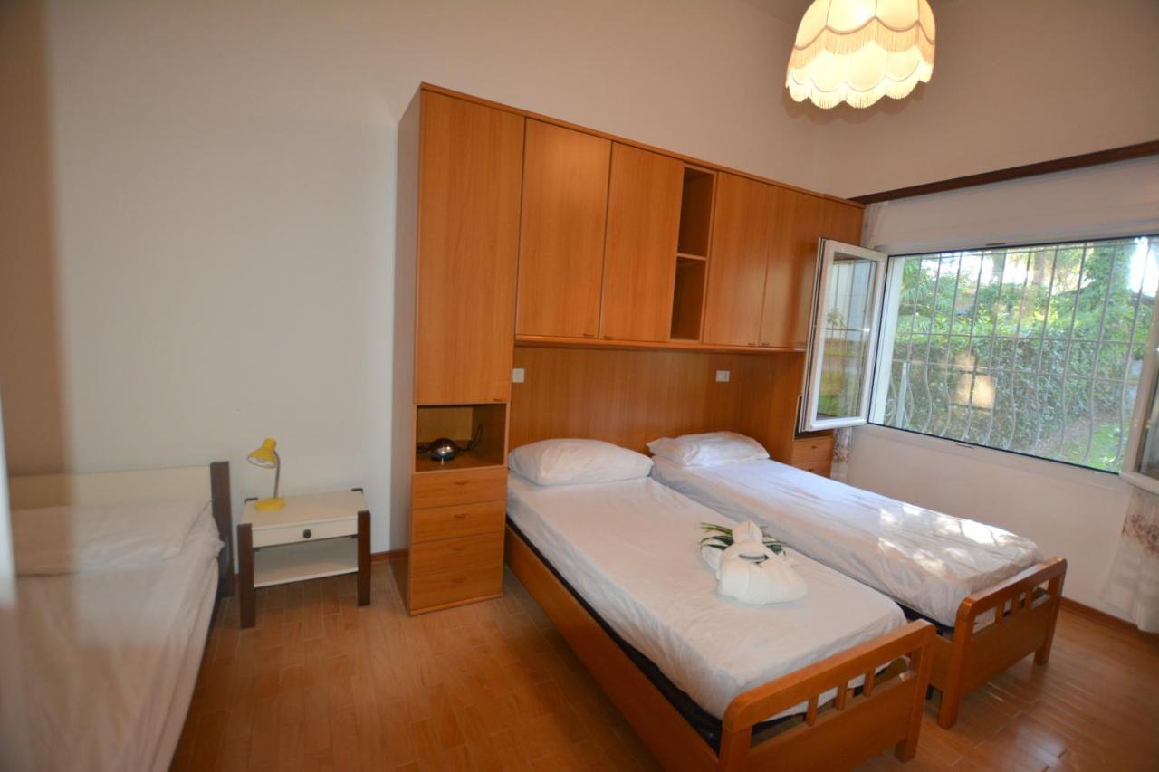 Villa A Lignano Con 2 Camere E Giardino Lignano Sabbiadoro Ngoại thất bức ảnh